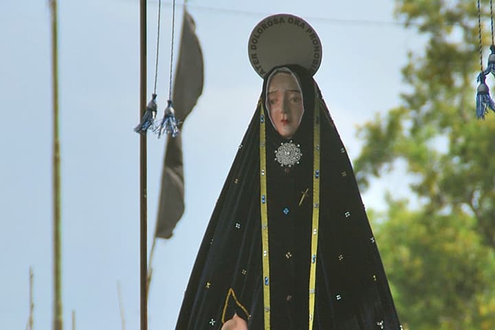 Upacara Semana Santa Larantuka